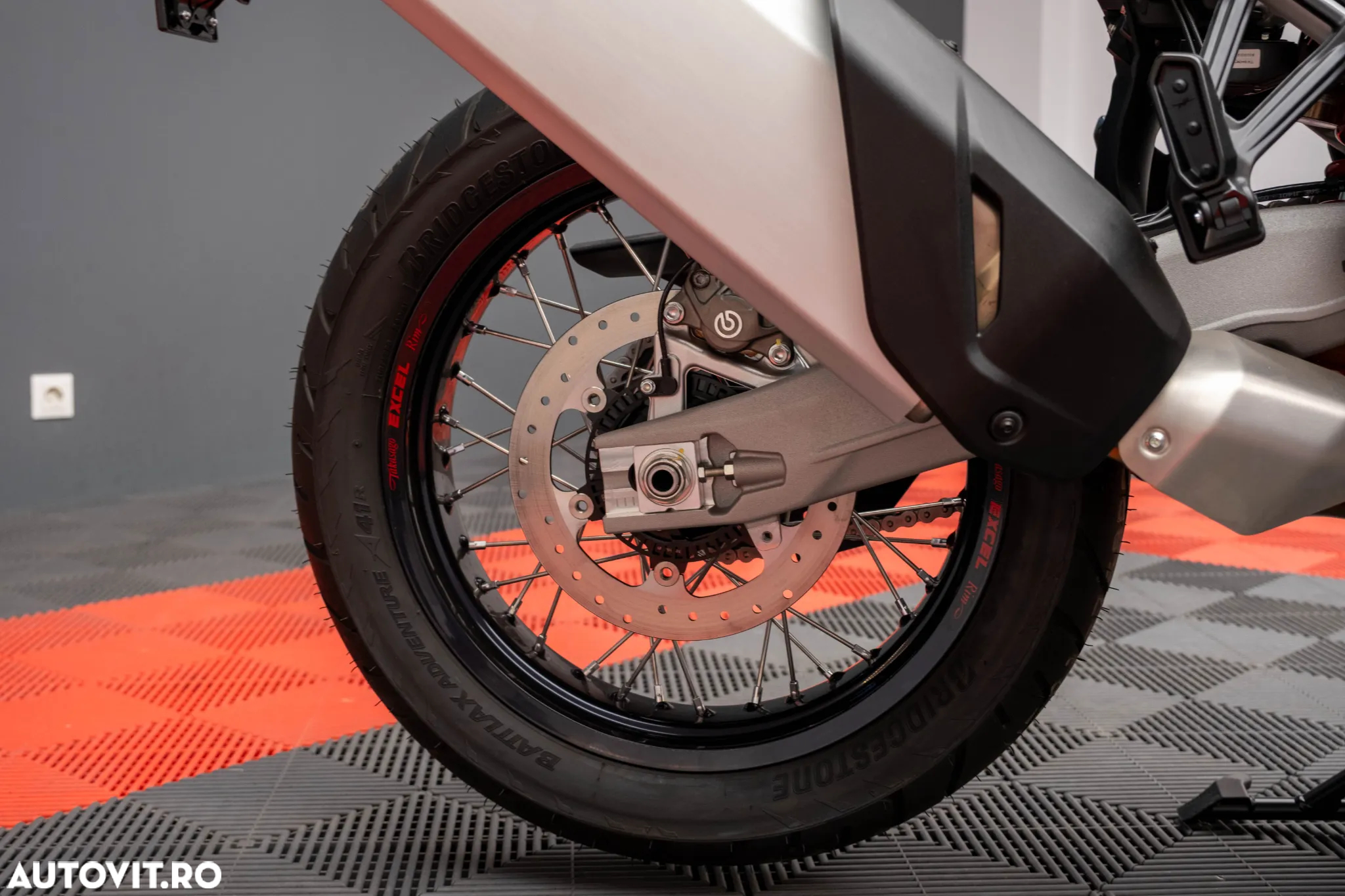 MV AGUSTA Enduro Veloce EAS - 27