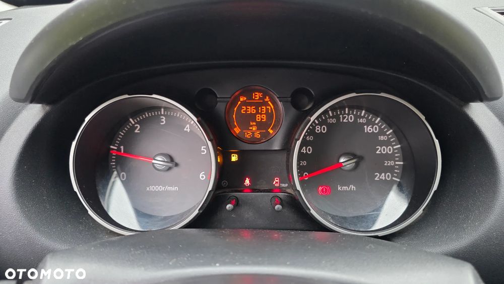 Nissan Qashqai 1.5 dCi DPF acenta - 32
