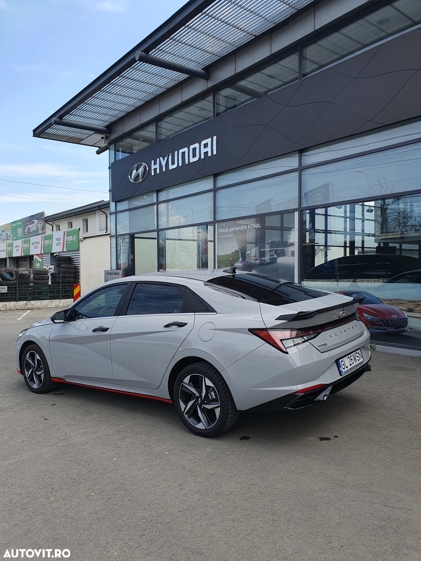 Hyundai Elantra 1.6 l 123 CP CVT Exclusive Navi - 16