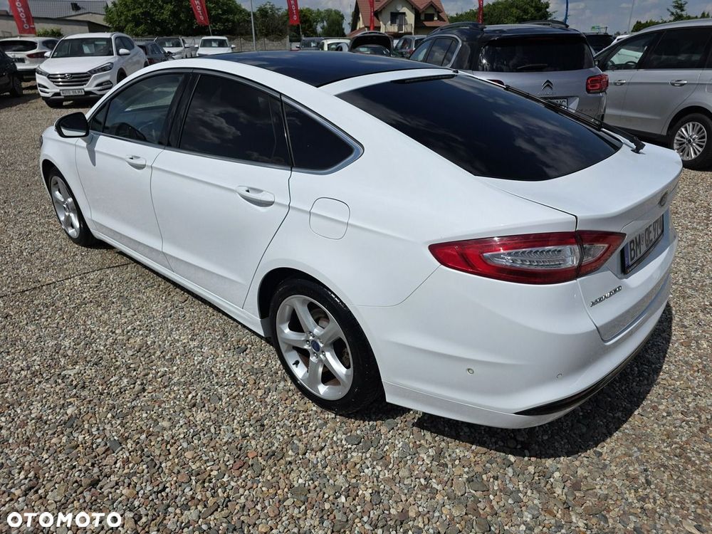 Ford Mondeo 2.0 TDCi ECOnetic Titanium - 18