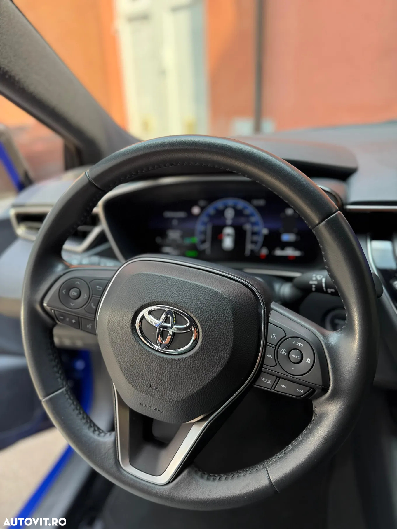 Toyota Corolla 1.8 HSD Business - 11
