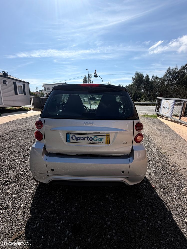 Smart ForTwo Coupé 0.8 cdi Passion 54 Softouch - 9