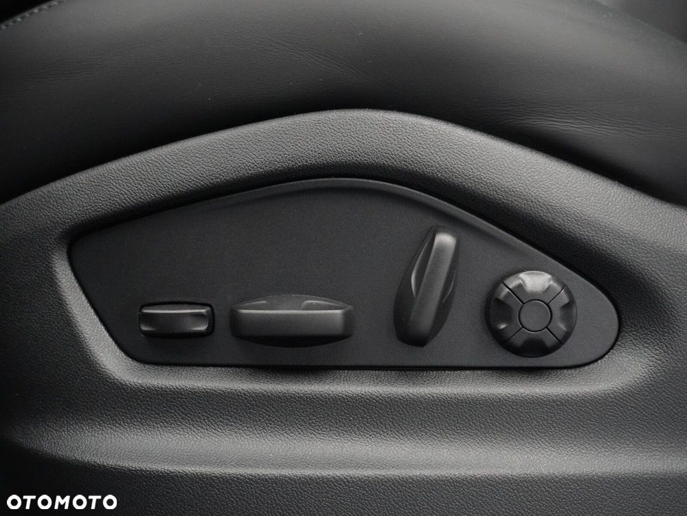 Porsche Cayenne Black Edition - 23