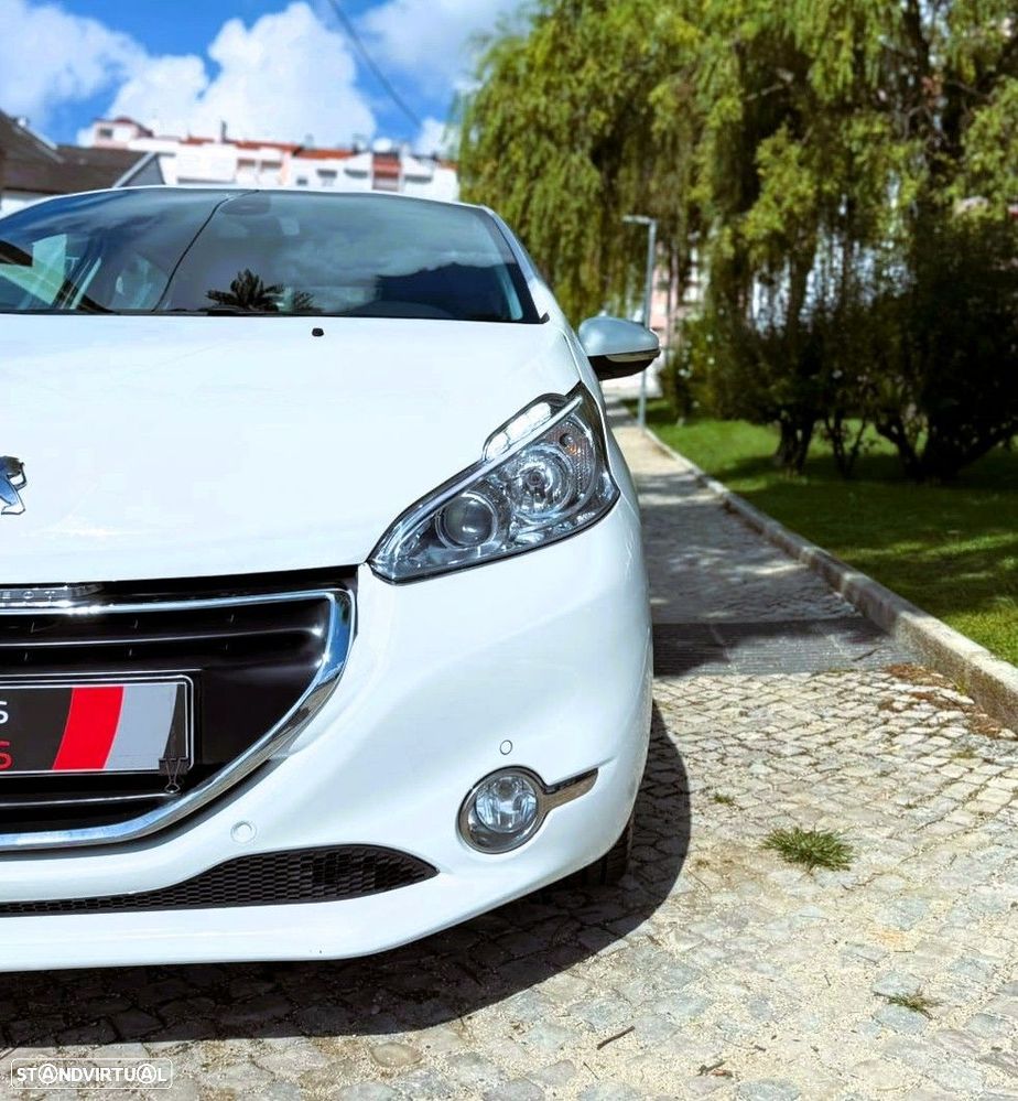 Peugeot 208 1.2 VTi Allure - 5