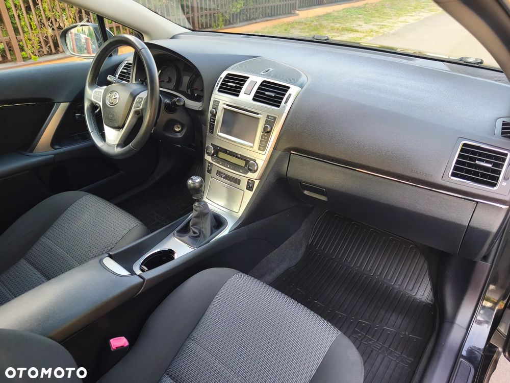 Toyota Avensis 1.8 Business Edition - 25