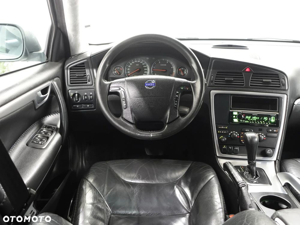 Volvo XC 70 D5 AWD Momentum - 30