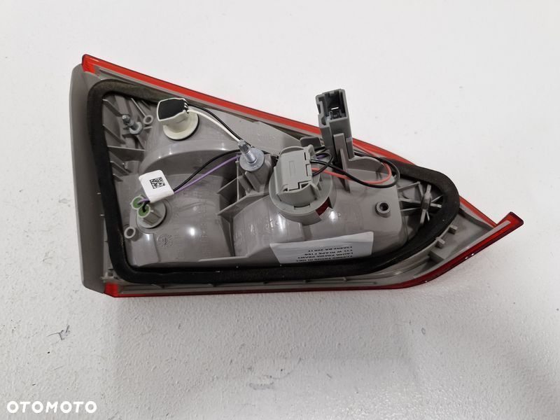 ford focus iii mk3 kombi lift lampa prawy tył prawa tylna w klapę f1eb-13a602-ba - 3