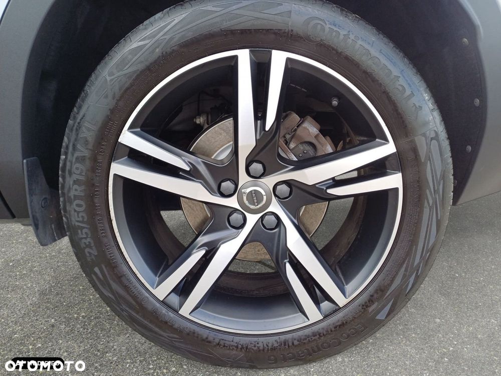 Volvo XC 40 - 21