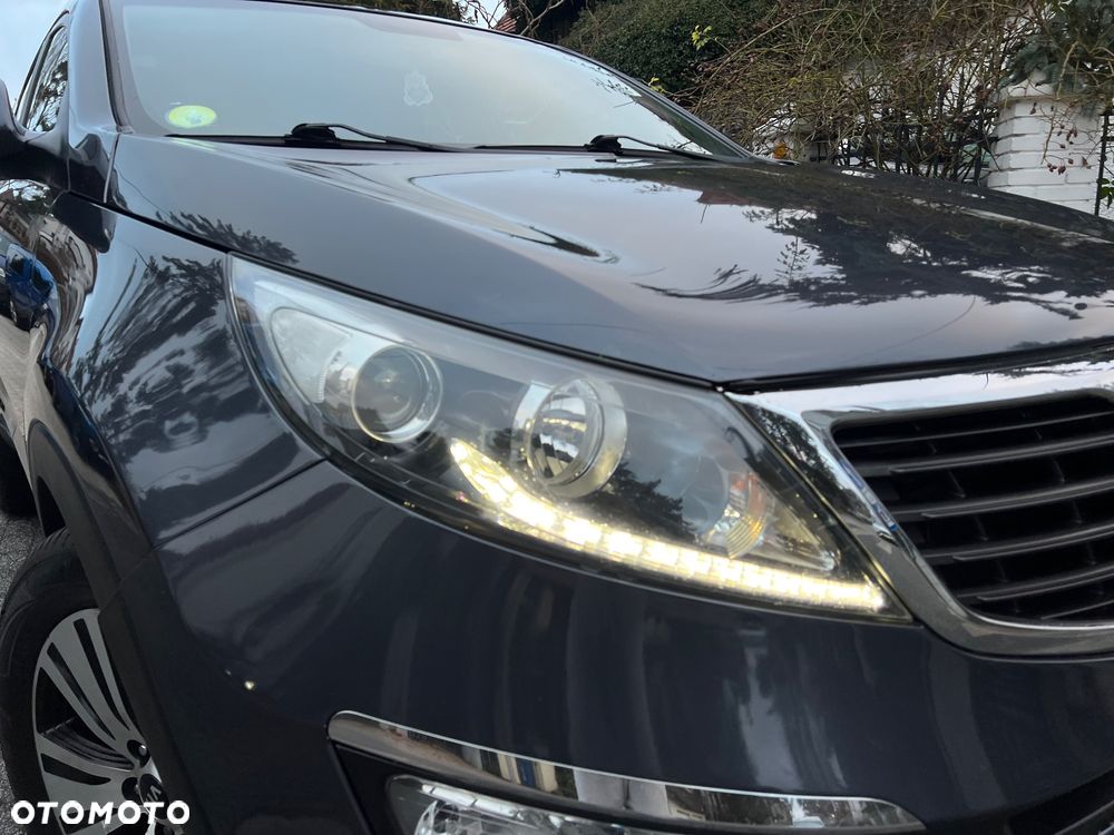 Kia Sportage 1.7 CRDI 2WD Attract - 2