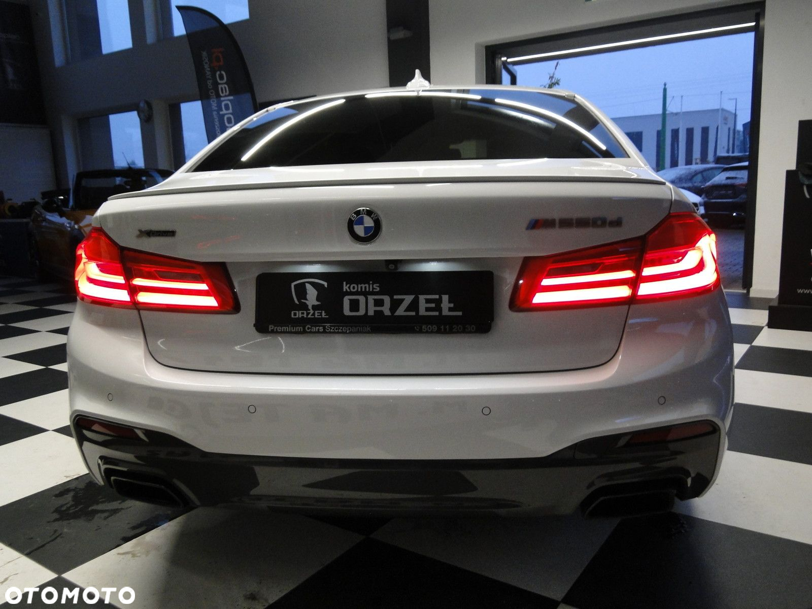 BMW Seria 5 M550d xDrive - 9