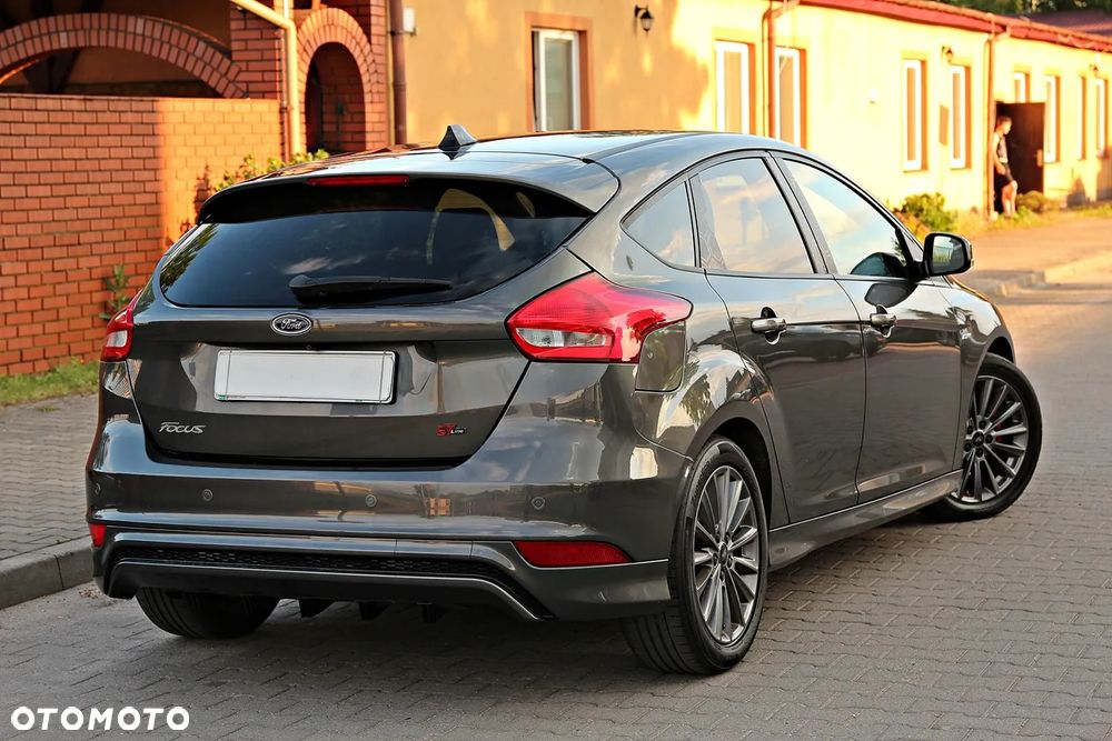 Ford Focus 1.0 EcoBoost Start-Stopp-System ST-LINE X - 3