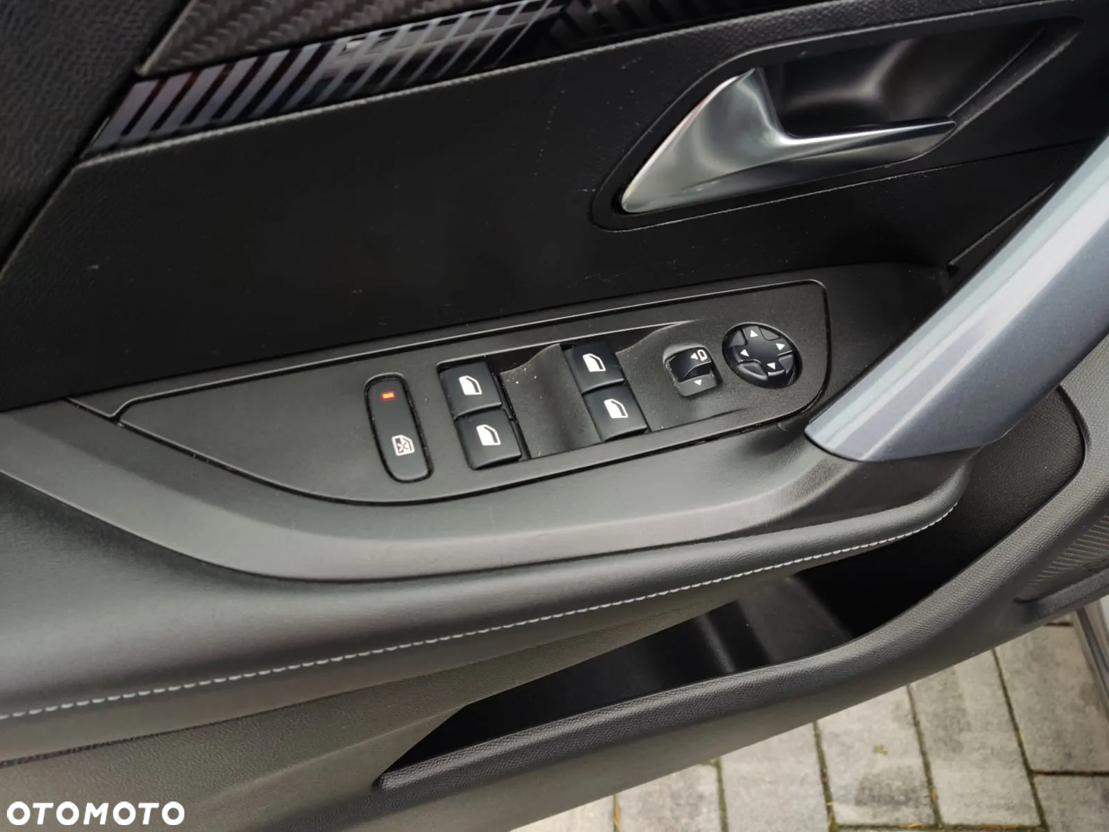 Peugeot 2008 PureTech 100 Stop&Start Allure - 21