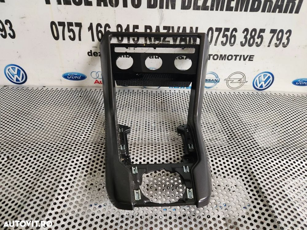 Ornament Trim Bord Consola Centrala Vw T-Roc Volan Stanga Dezmembrez Vw T-Roc - Dezmembrari Arad - 3