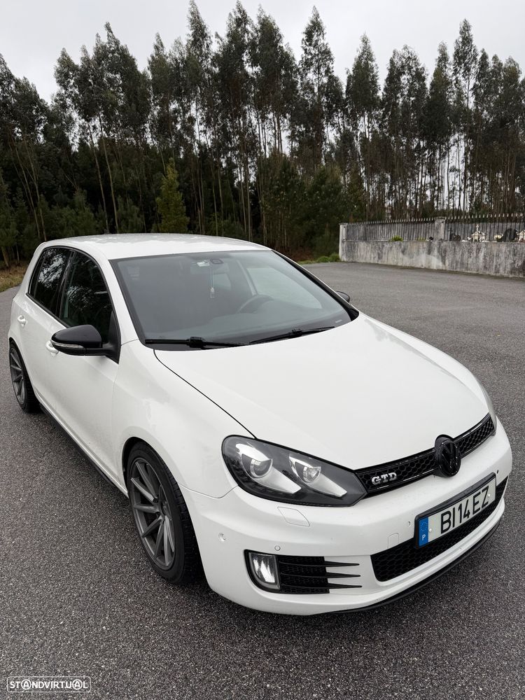 VW Golf 2.0 TDi DPF GTD - 12