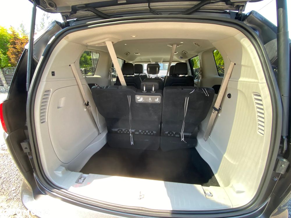Chrysler Pacifica - 4