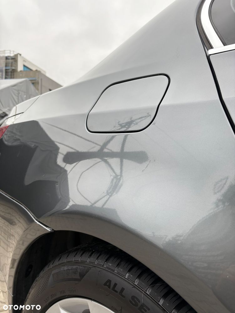 BMW Seria 5 525d - 11