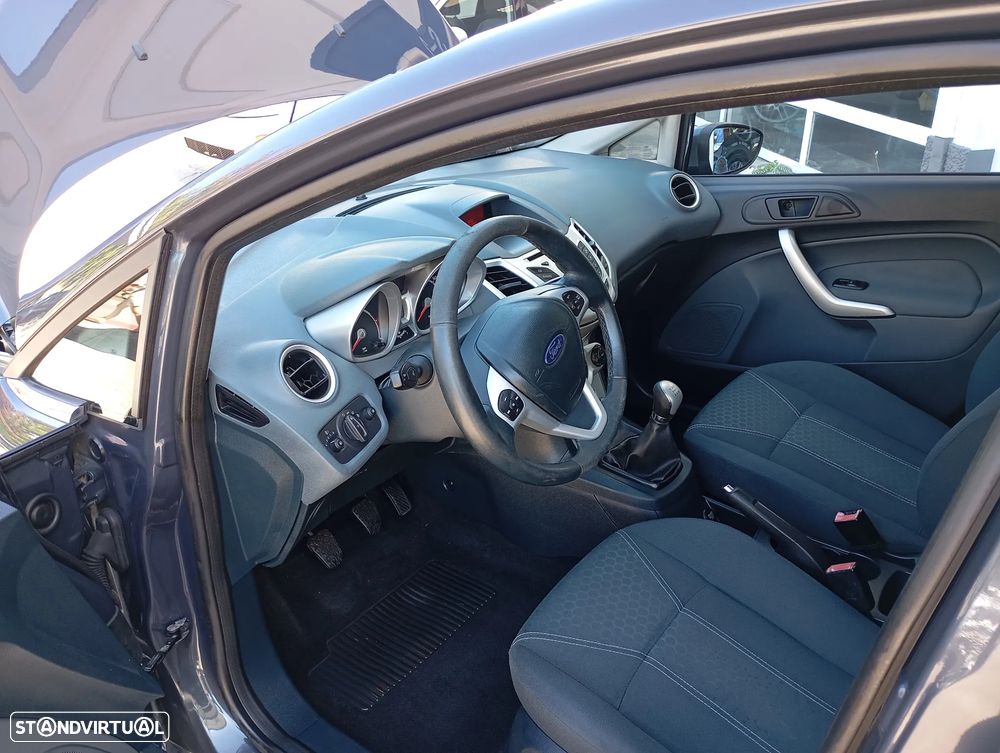 Ford Fiesta 1.4 TDCi Ghia - 6
