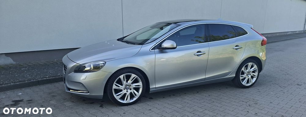 Volvo V40 D2 R-Design Summum - 3