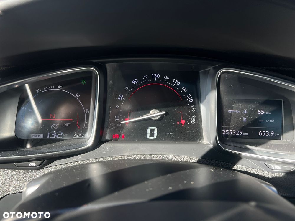 Citroën DS5 Hybrid4 EGS6 SportChic - 33