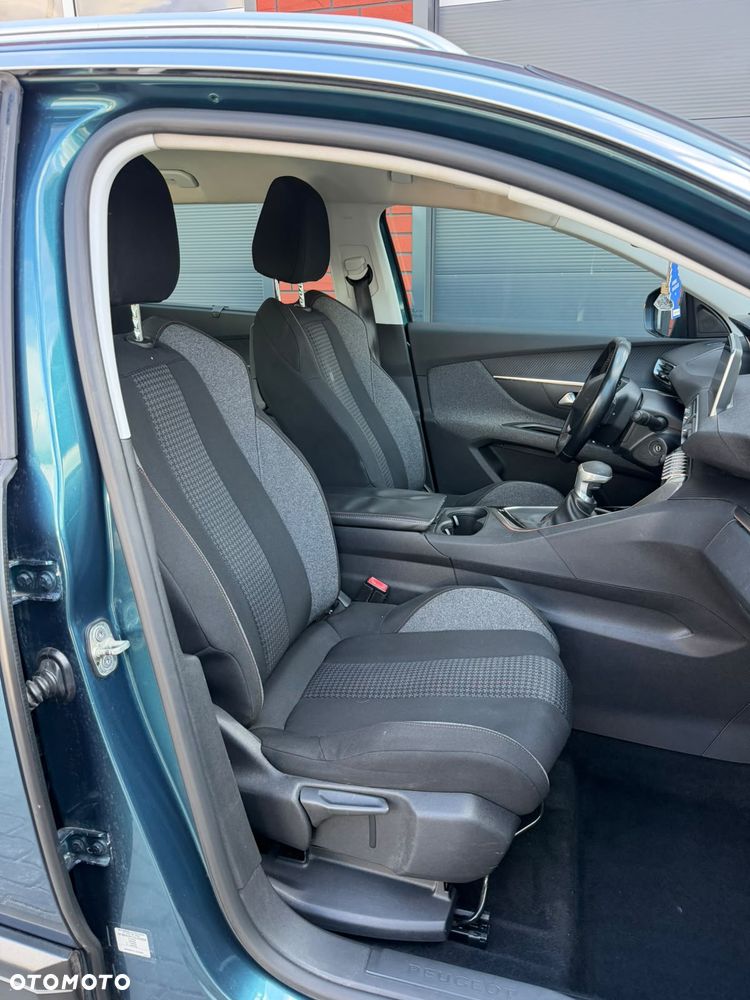 Peugeot 5008 - 11