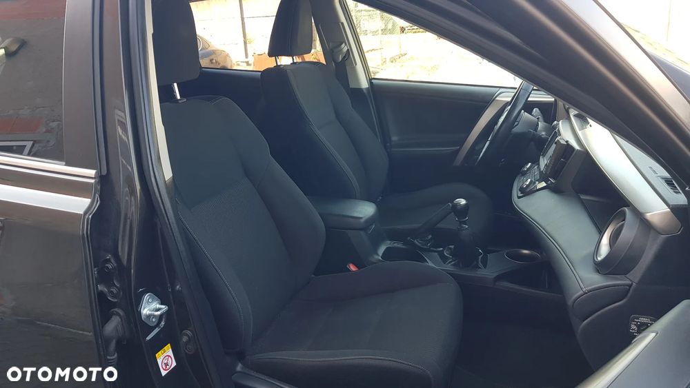 Toyota RAV4 2.0 D-4D 4x4 Comfort - 26