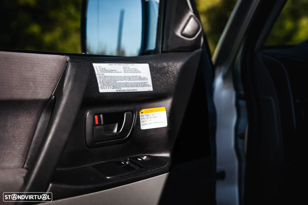 Mitsubishi Pajero 3.2 DI-D GLS ABS - 20