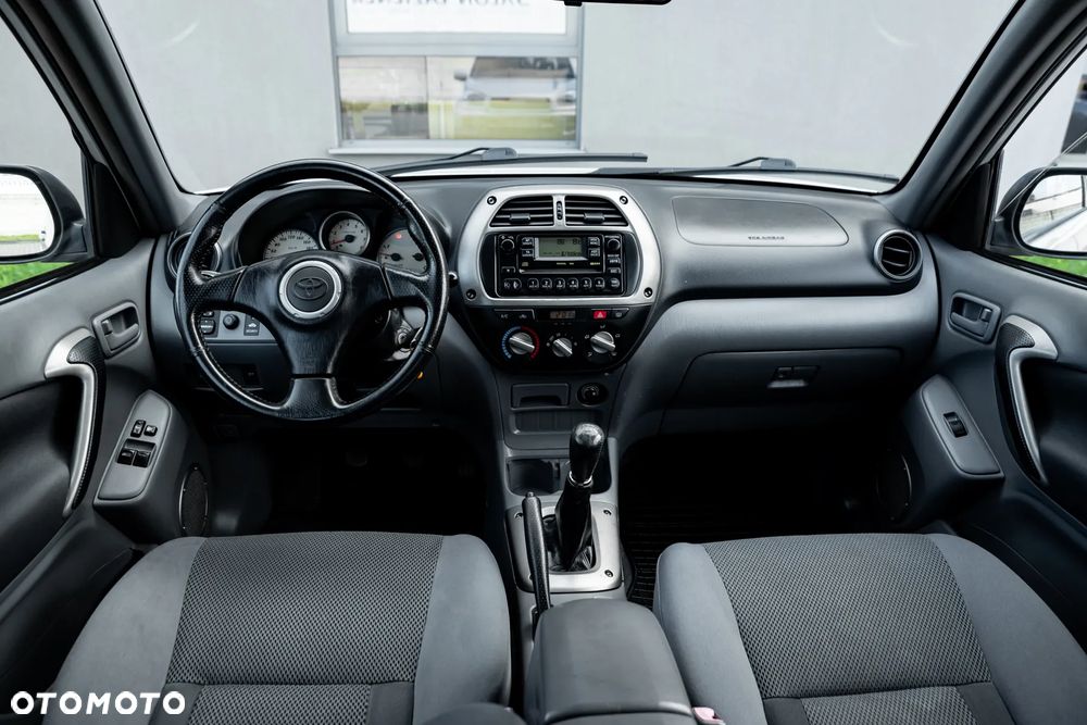 Toyota RAV4 4x4 Edition - 7