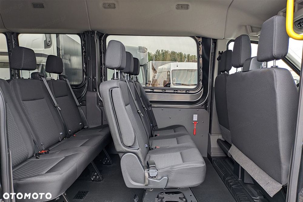 Ford Transit - 13