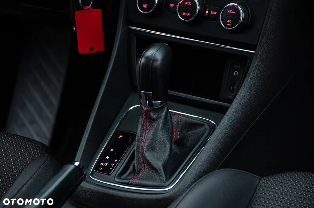 Seat Leon 2.0 TDI DPF Start&Stop DSG FR - 35