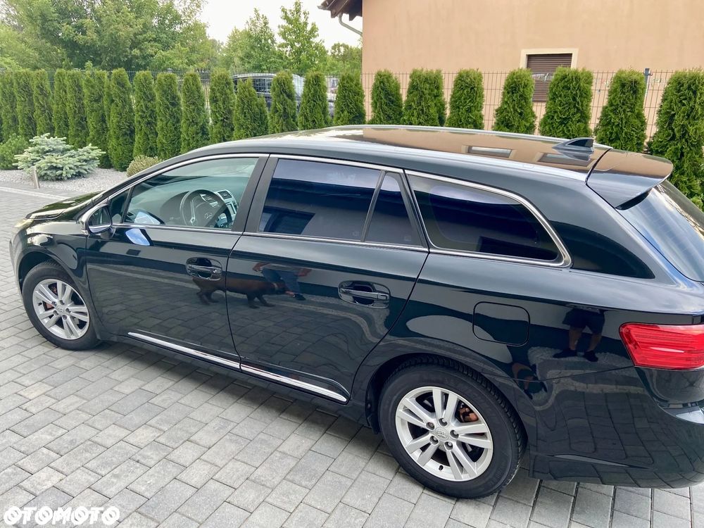 Toyota Avensis 1.8 Multidrive S Sol - 19