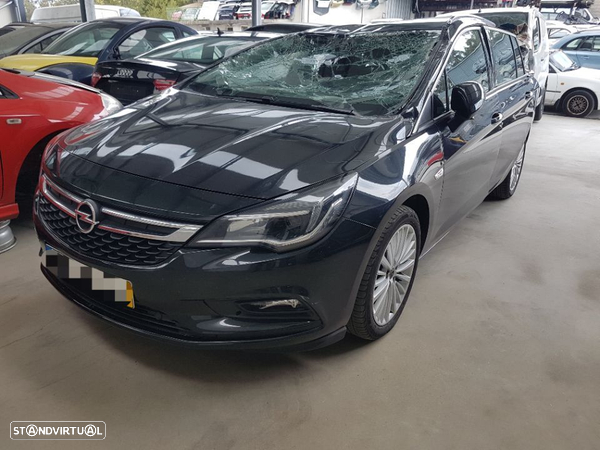 Opel Astra K 2017 para peças