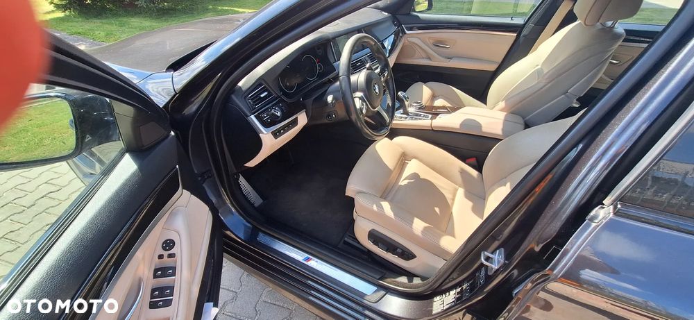 BMW Seria 5 535d xDrive Touring - 15