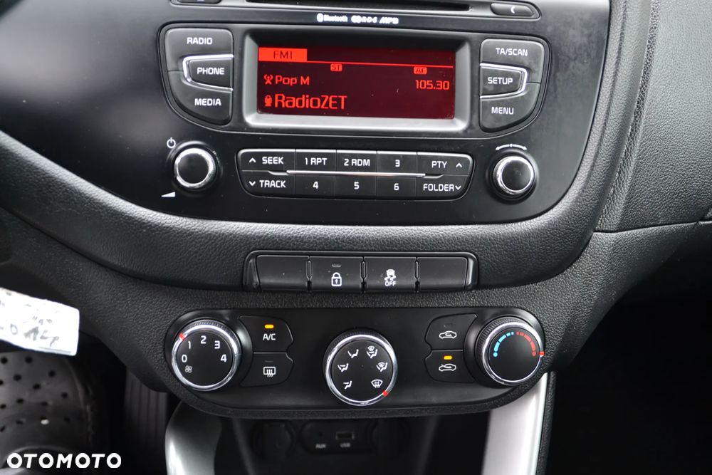 Kia Ceed 1.6 GDI Dream Team Edition - 32