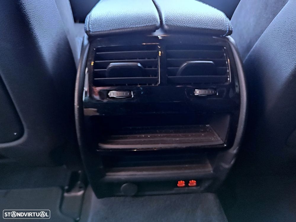 BMW 530 e Pack Desportivo M - 32
