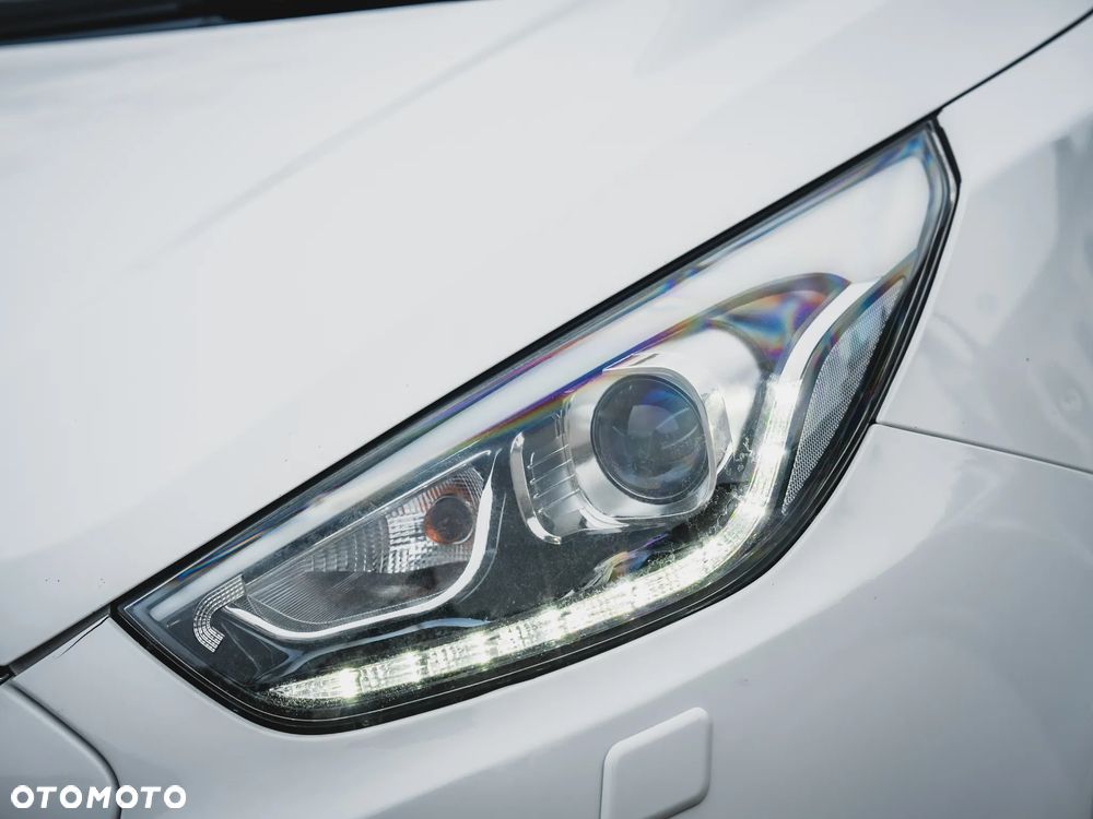 Hyundai ix35 1.7 CRDi 2WD Fifa World Cup Edition - 4