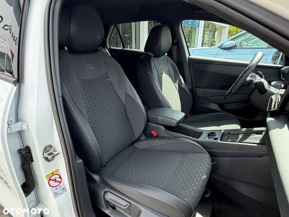 Volkswagen T-Roc 1.5 eTSI R-Line DSG - 32