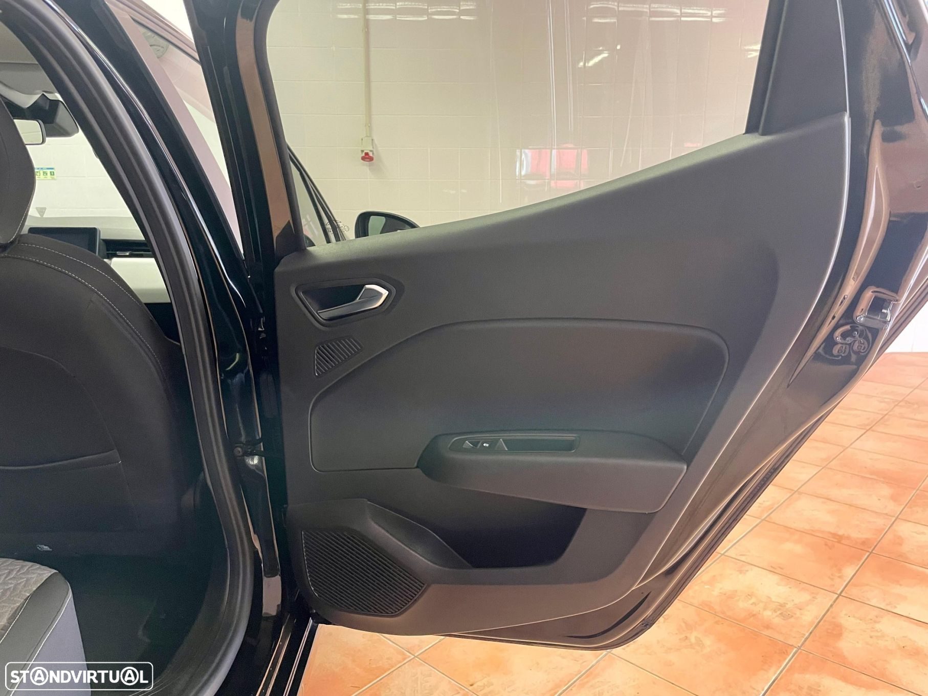 Renault Clio 1.5 Blue dCi Evolution - 37
