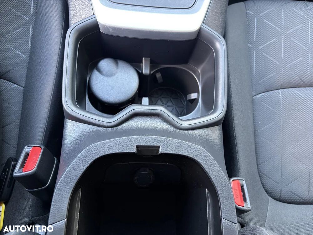 Toyota RAV4 - 27