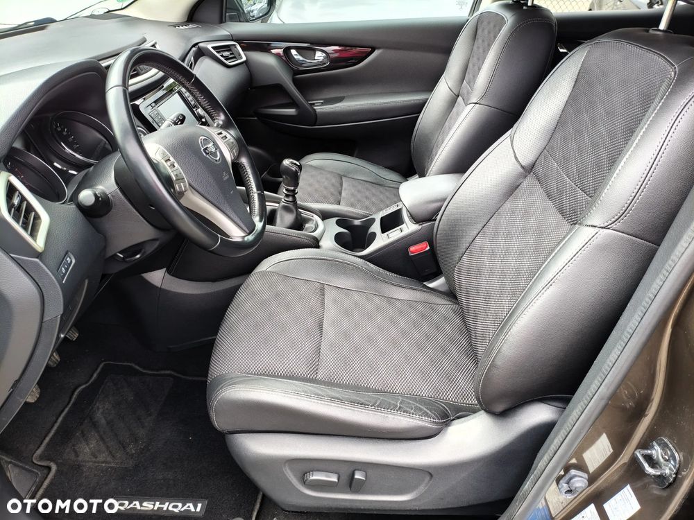 Nissan Qashqai 1.2 DIG-T TEKNA+ - 19