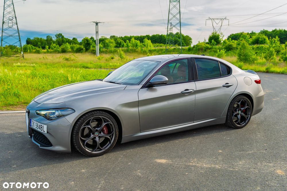 Alfa Romeo Giulia - 6