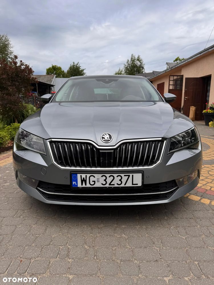 Skoda Superb 1.5 TSI ACT Active DSG - 4