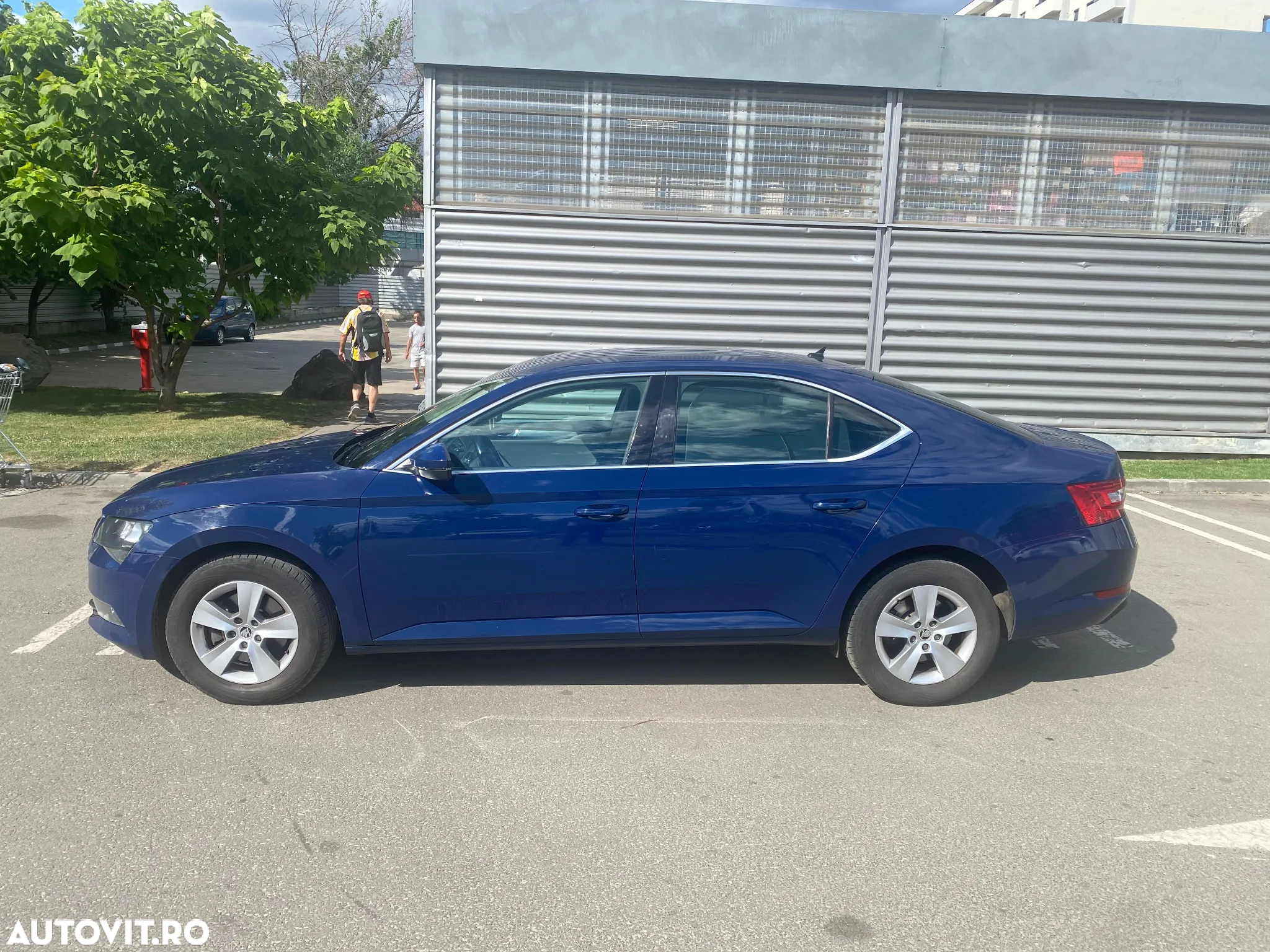 Skoda Superb 2.0 TDI DSG Style - 2