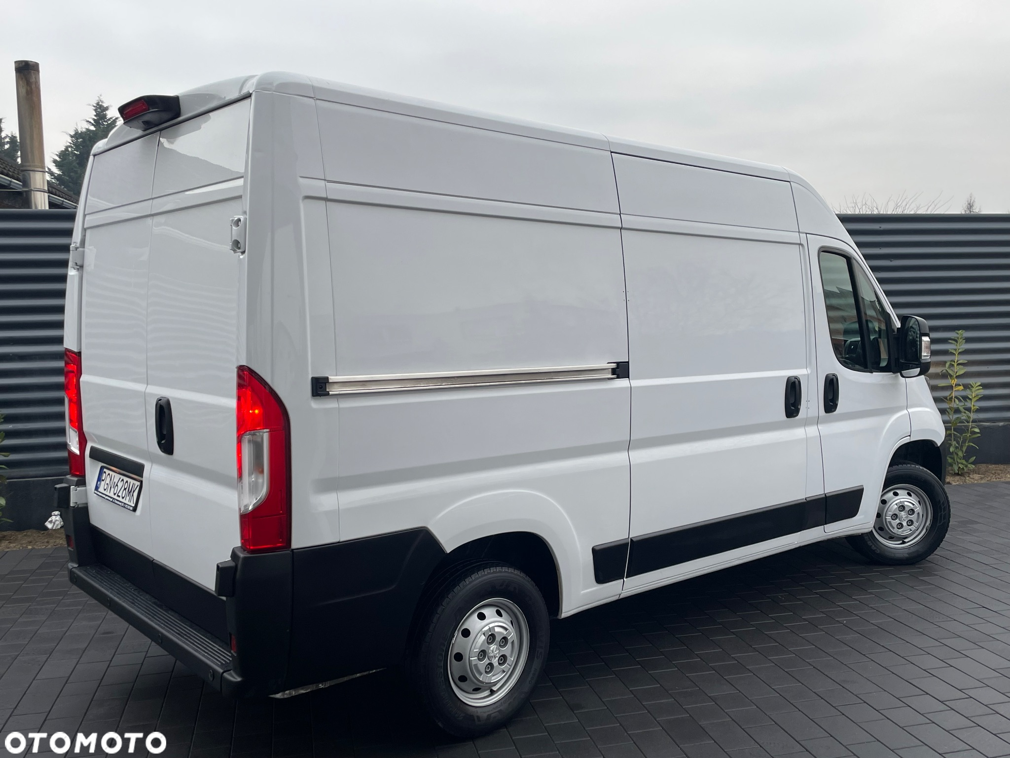 Peugeot Boxer HDi 333 L2H2 S&S Active - 11