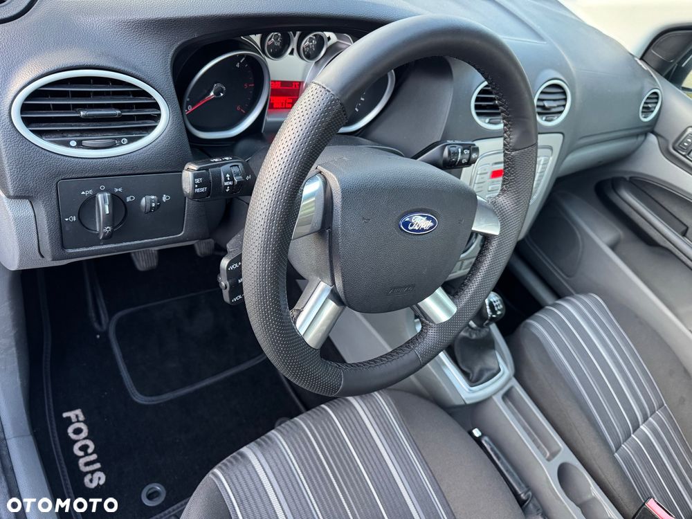 Ford Focus - 13