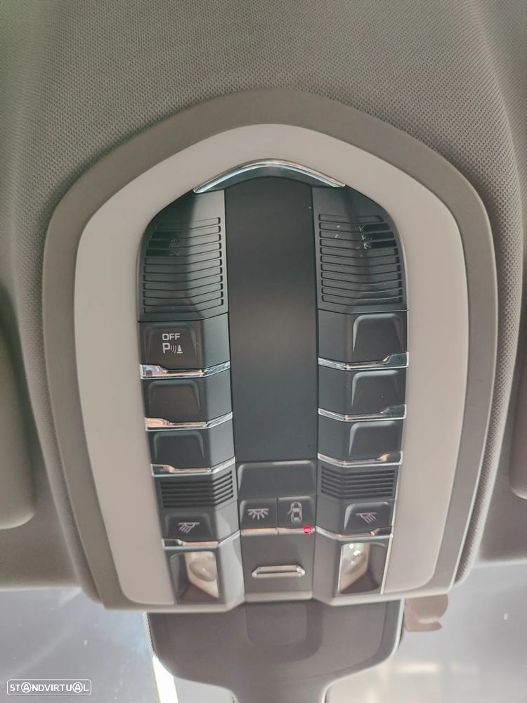 Porsche Panamera Platinum Edition - 43