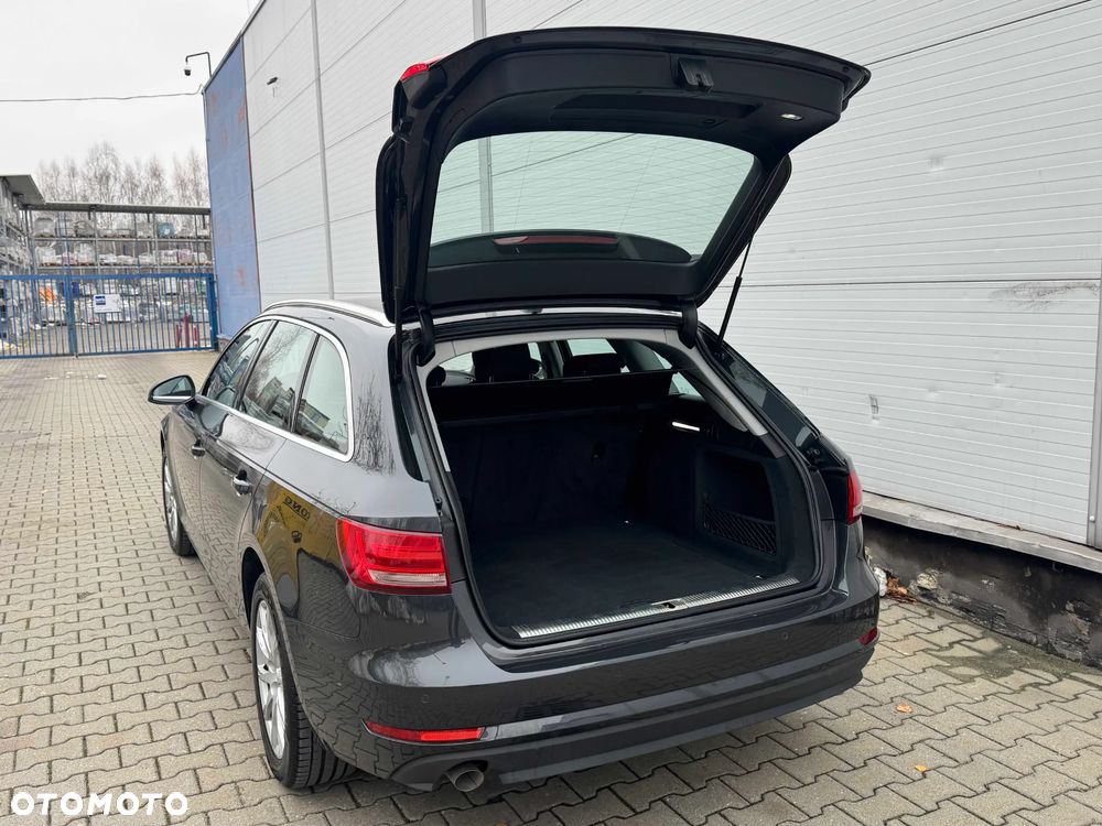 Audi A4 Avant 2.0 TDI S tronic - 11