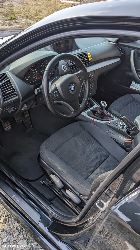 BMW Seria 1 118d DPF - 11