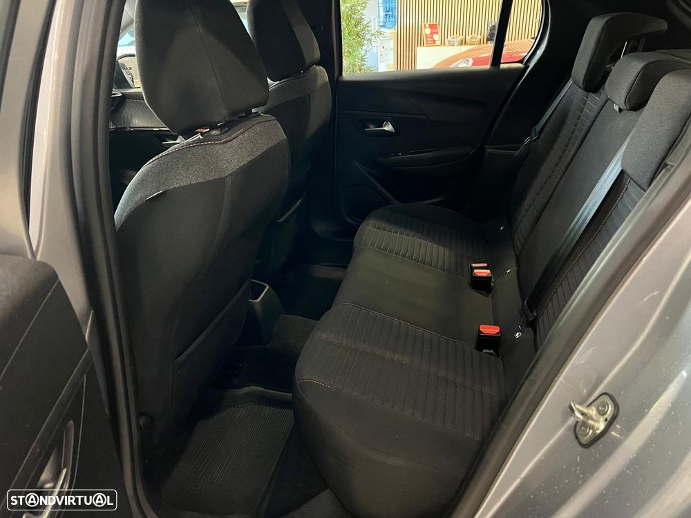 Peugeot 208 1.2 PureTech Active Pack - 17