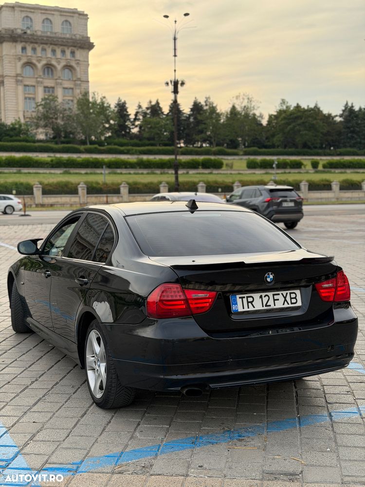 BMW 3 Series 2009 — imagine 5