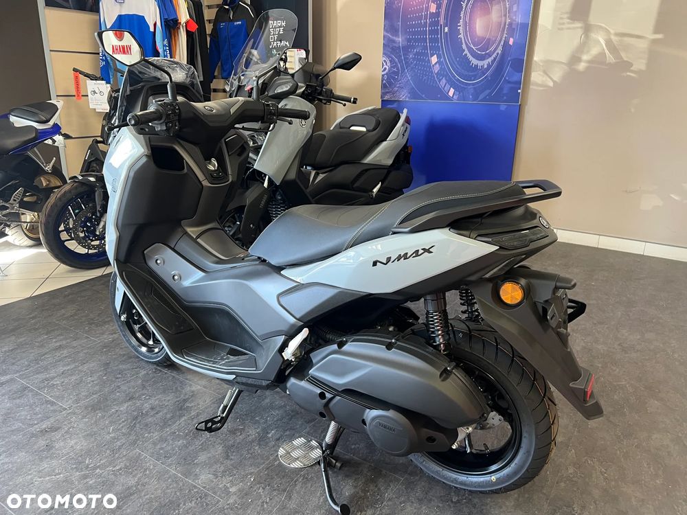 Yamaha NMAX - 4